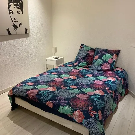 Lägenhet 1er Etage 42m2 Hyper Centre / Parking Gratuit *
